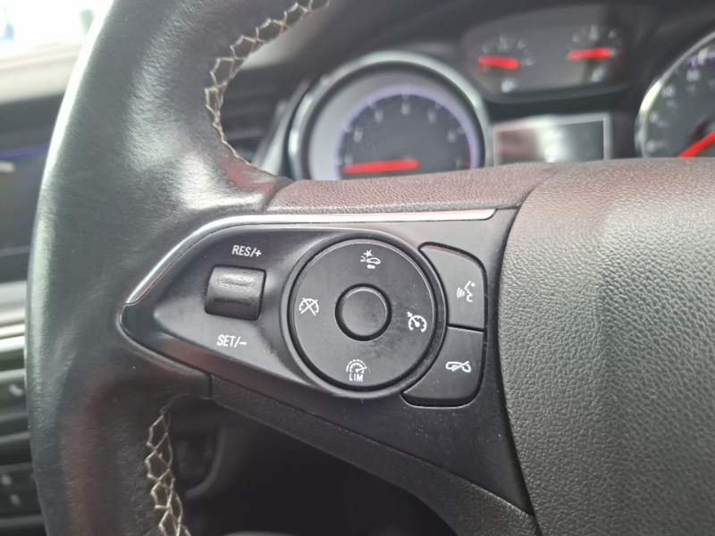 Vauxhall Insignia 1.6 Tech Line Nav White #13