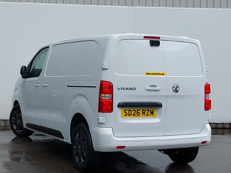 Vauxhall Vivaro Mpv White #2