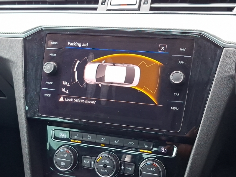 Volkswagen Passat Silver #9