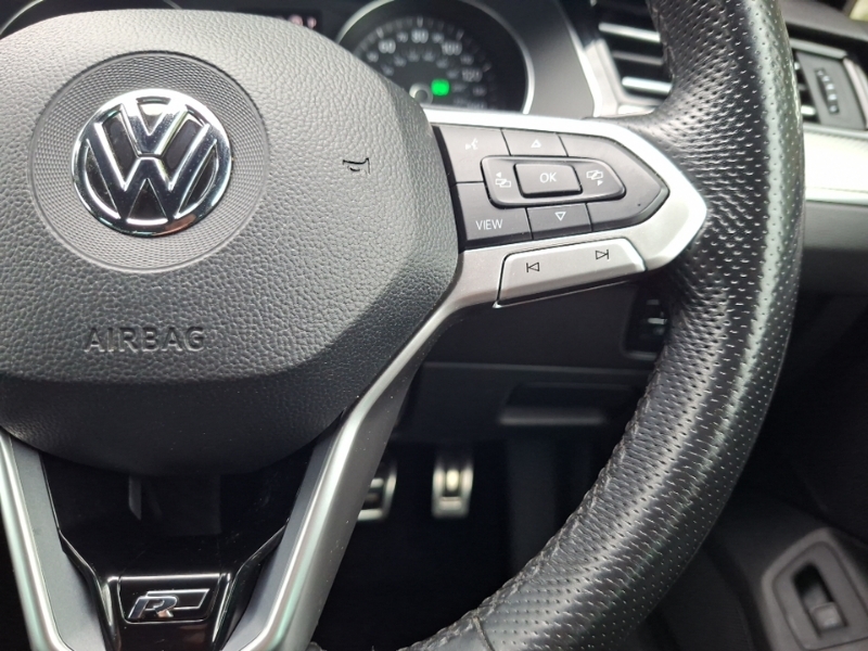Volkswagen Passat Silver #13
