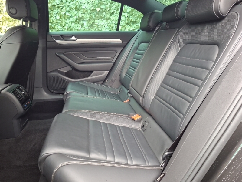 Volkswagen Passat 2.0 Tdi Scr 190 R-line Dsg Grey #6