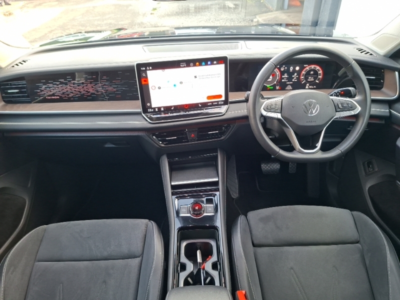 Volkswagen Tayron 1.5 Etsi Elegance Dsg7 7 Seat Black #3
