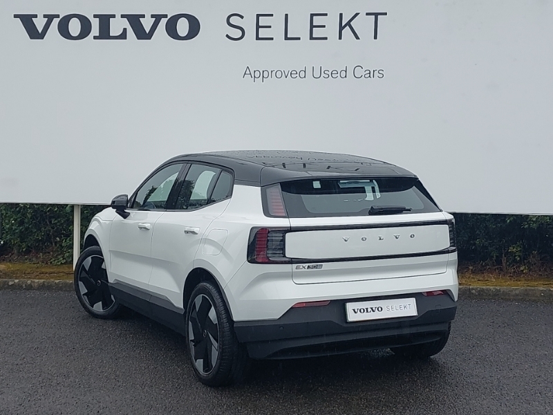 Volvo EX30 200Kw P5 Long Range Plus 69Kwh White #2