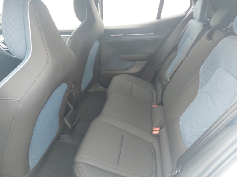 Volvo EX30 200Kw Sm Extended Range Plus 69Kwh White #6