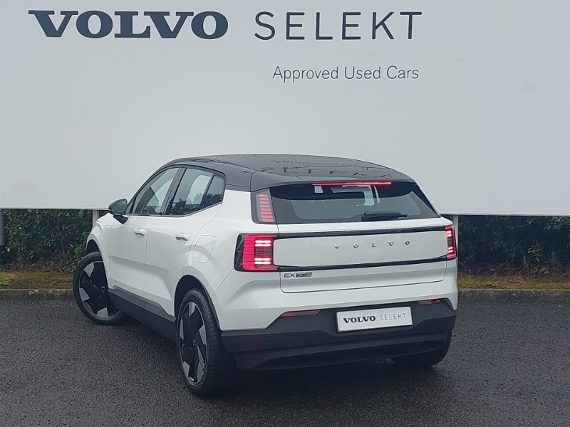 Volvo EX30 200Kw Sm Extended Range Plus 69Kwh White #2