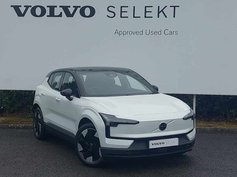 Volvo EX30 200Kw Sm Extended Range Plus 69Kwh White