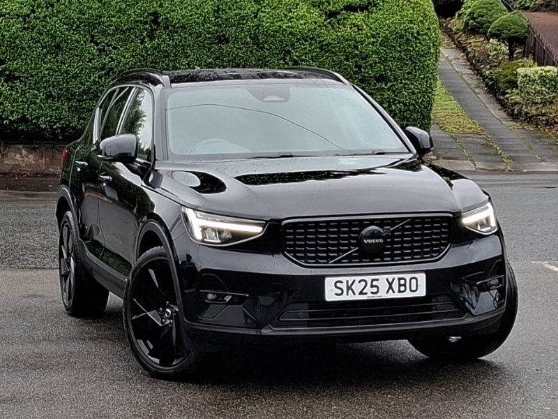 Volvo XC40 2.0 B3p Plus Black Edition Black