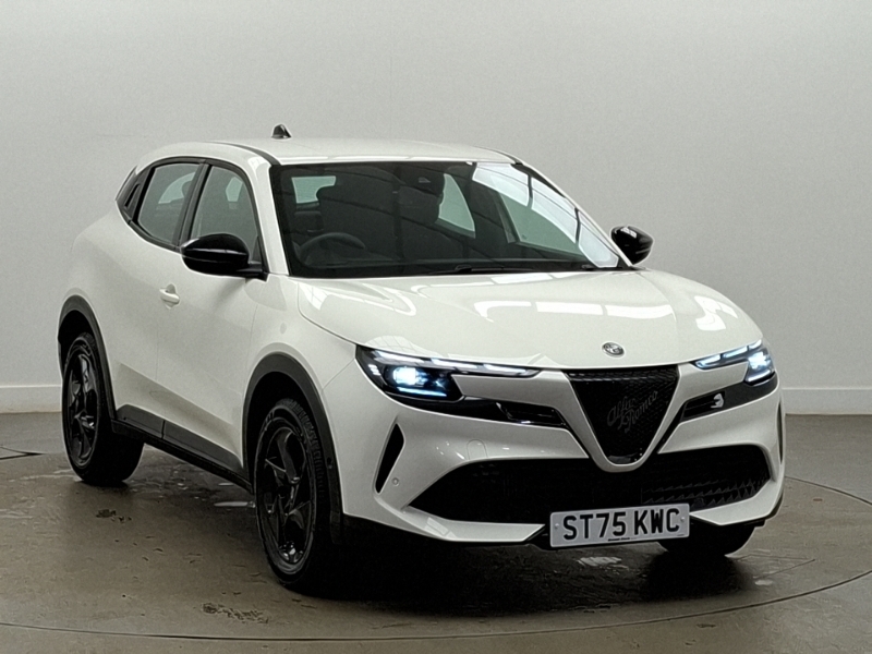 Alfa Romeo Junior 1.2 Turbo Ibrida White