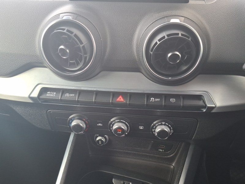 Audi Q2 Tfsi S Line Grey #16