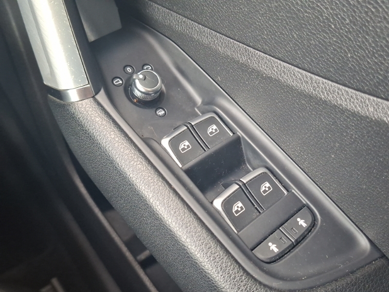 Audi Q2 Tfsi S Line Grey #17