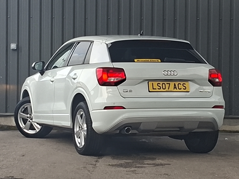 Audi Q2 1.0 Tfsi Sport White #2
