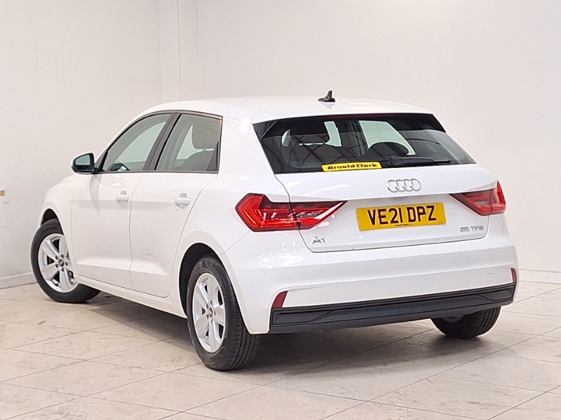 Audi A1 25 Tfsi Technik VE21DPZ White #2