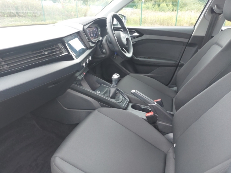 Audi A1 25 Tfsi Technik White #5