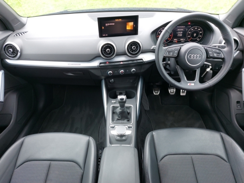 Audi Q2 35 Tfsi S Line Blue #3