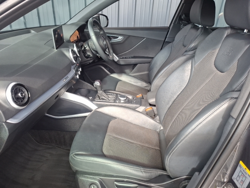 Audi Q2 35 Tfsi S Line S Tronic LP23YXA Grey #5