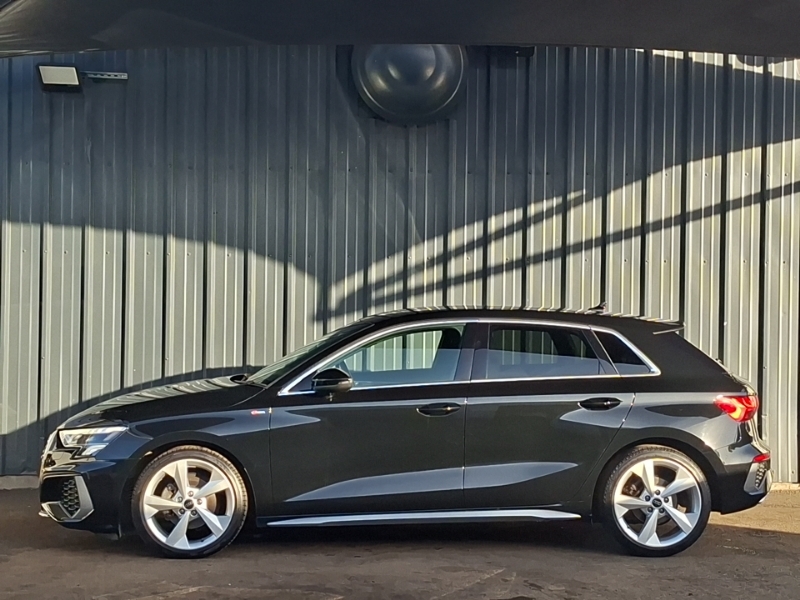 Audi A3 30 Tfsi S Line S Tronic VF23KYO Black #4