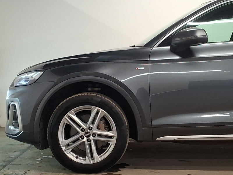 Audi Q5 2L Black Edition Blue #19