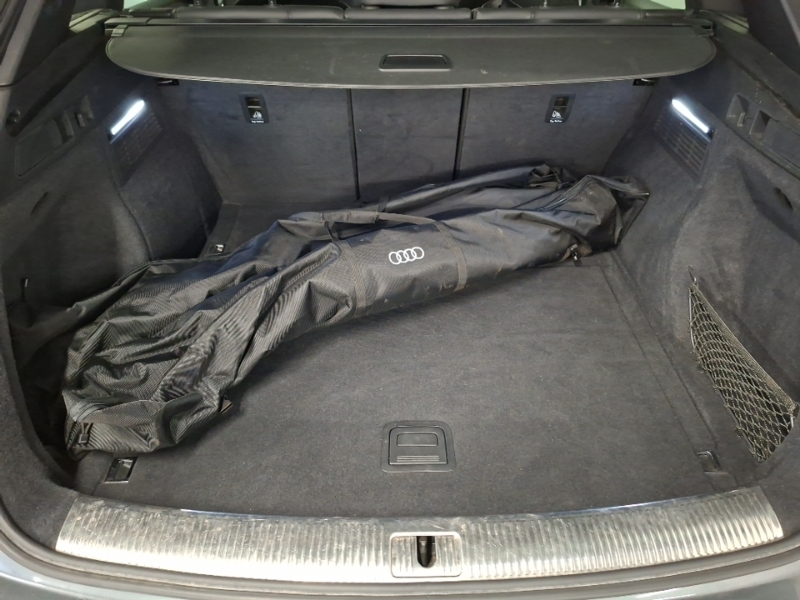Audi Q5 2L Black Edition Blue #18
