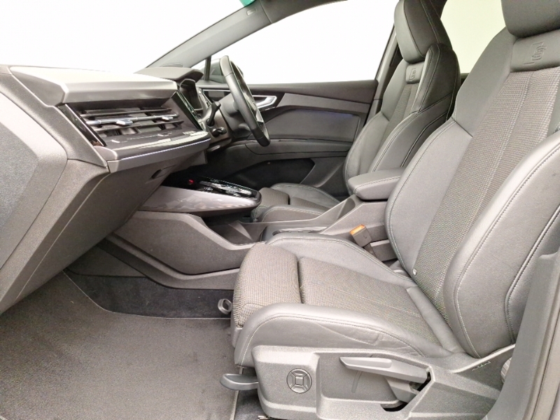 Audi Q4 E Tron 150Kw 40 82Kwh S Line Grey #5