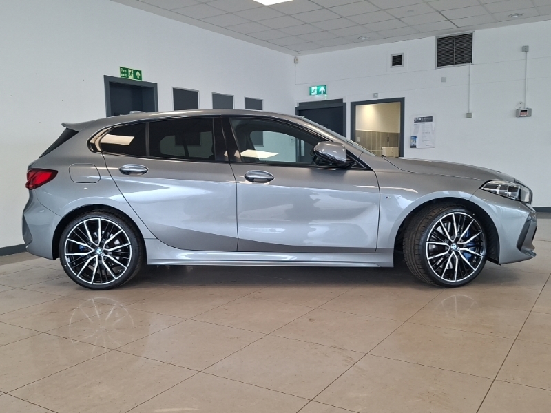 BMW 1 Series Hatchback Blue #7