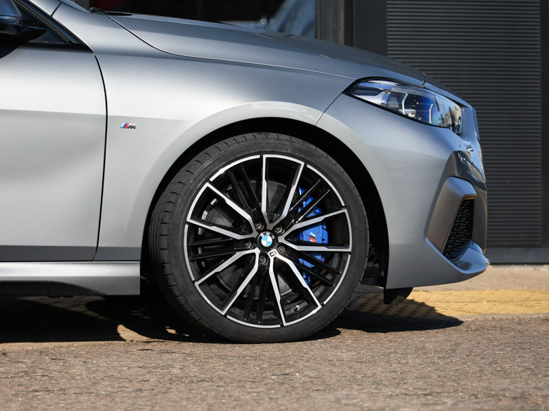 BMW 2 Series Luxury White #13
