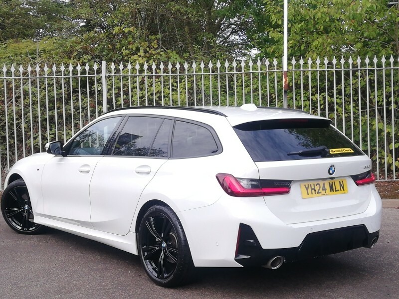 BMW 3 Series 320I M Sport Step YH24WLN White #2