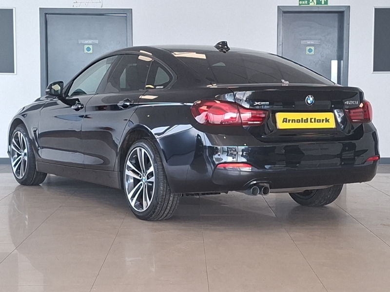 BMW 4 Series 420I Xdrive Sport Business Media Black #2