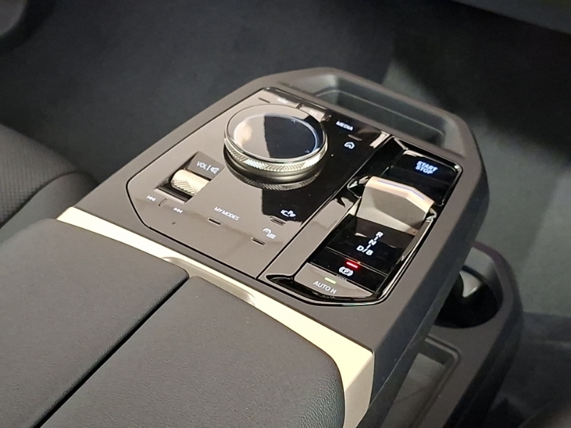 BMW iX M Sport Blue #10