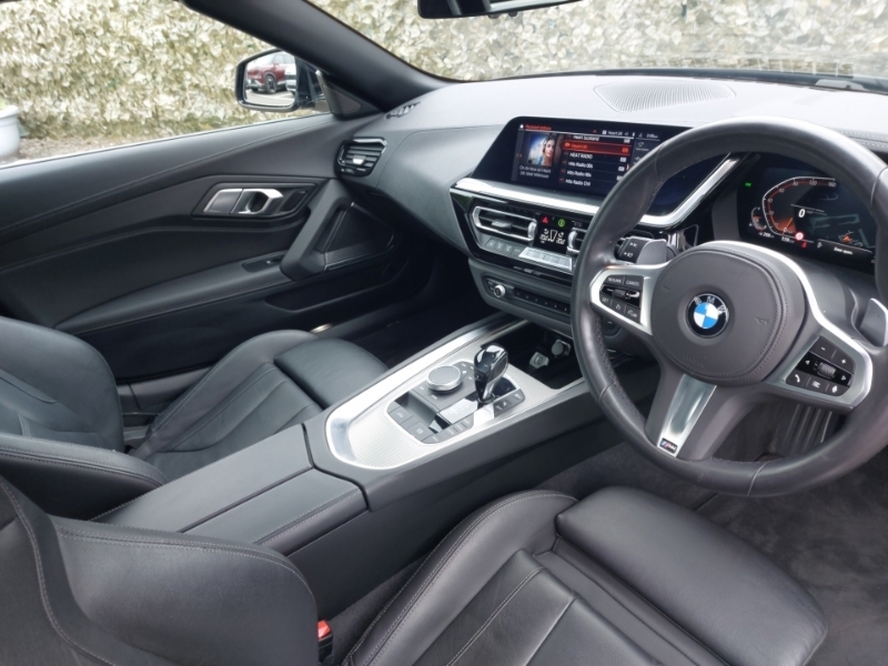 BMW Z4 Sdrive 20I M Sport Black #3