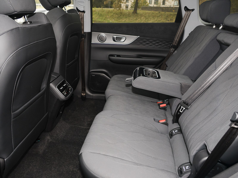 Chery Tiggo 8 1.5T Phev Aspire Dht Black #6