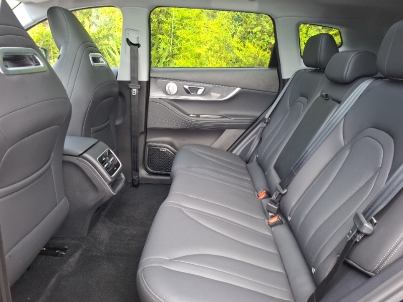 Chery Tiggo 7 1.5T Phev Summit Dht Black #6