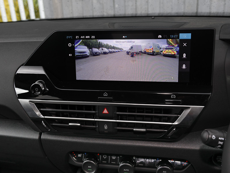 Citroen C4 1.2 130 Max Black #10