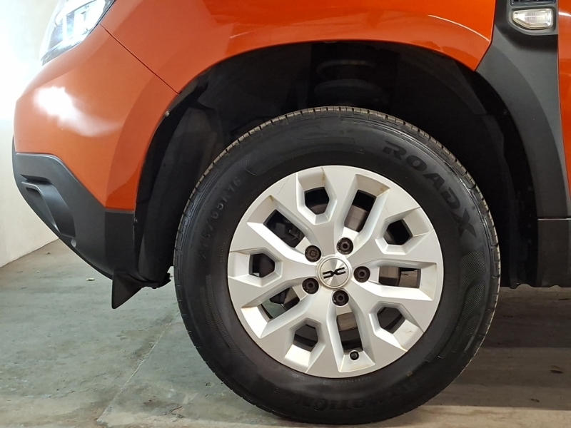 Dacia Duster Dacia Duster 1.0 Tce 100 Bi-fuel Expression Orange #19