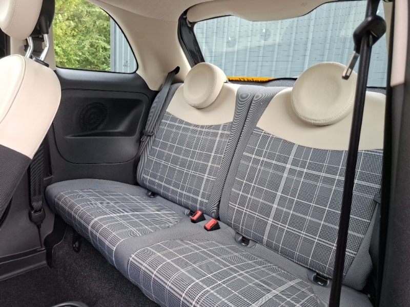 Fiat 500 1.2 Lounge Black #6
