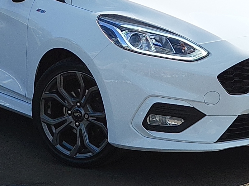 Ford Fiesta Hatchback Black #20