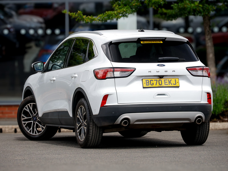 Ford Kuga 1.5 Ecoboost 150 Titanium First Edition BG70EKJ White #2