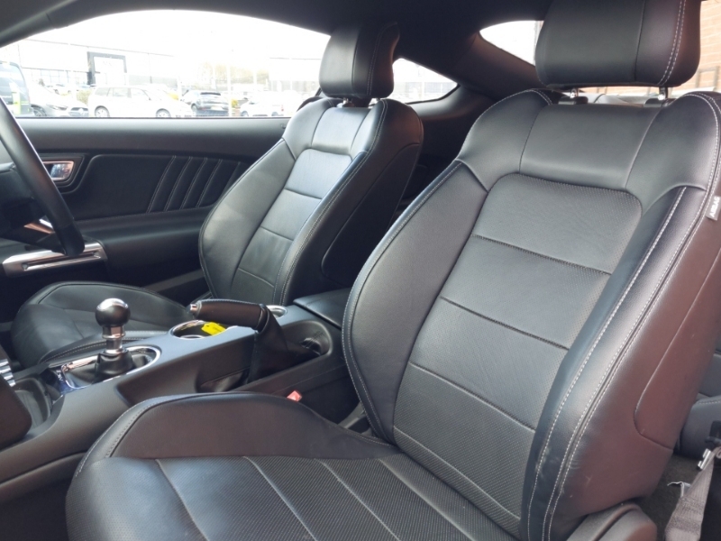 Ford Mustang Mustang Ecoboost Black #13