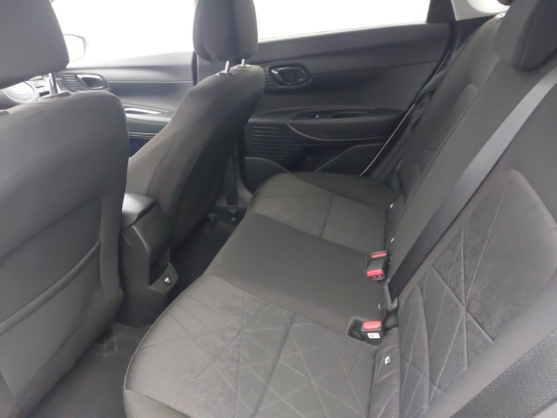 Hyundai Bayon 1.0 Tgdi 120 48V Mhev Premium Dct White #6