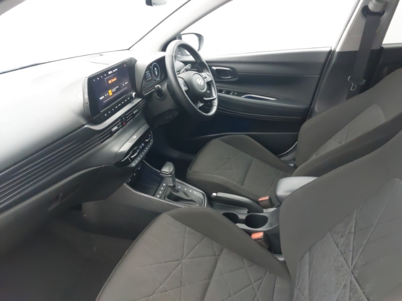 Hyundai Bayon 1.0 Tgdi 120 48V Mhev Premium Dct White #5