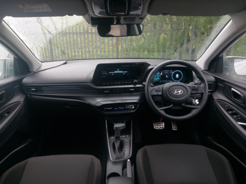 Hyundai Bayon 1.0 Tgdi Premium Dct White #3