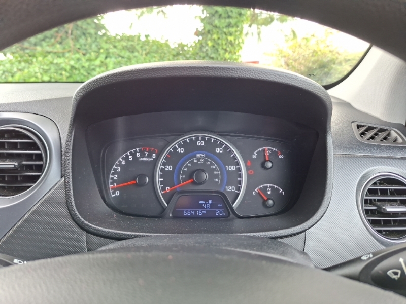 Hyundai I10 Hatchback Blue #16