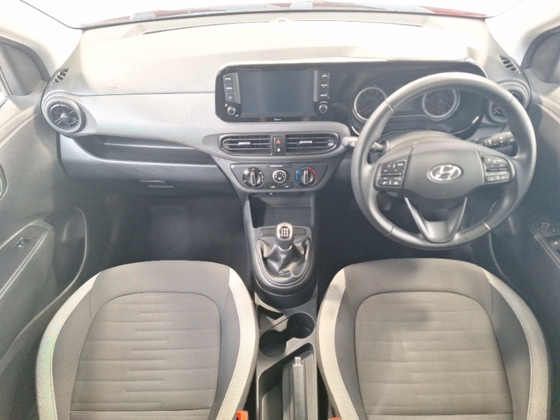 Hyundai I10 Hatchback  #3