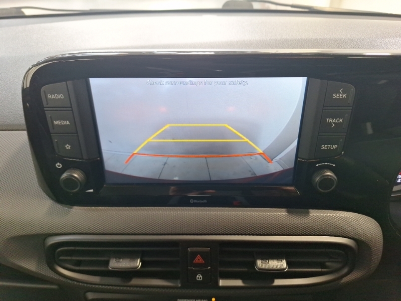Hyundai I10 Hatchback  #9