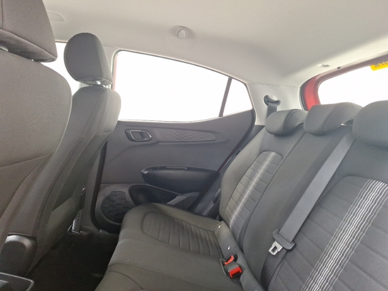 Hyundai I10 Hatchback  #6