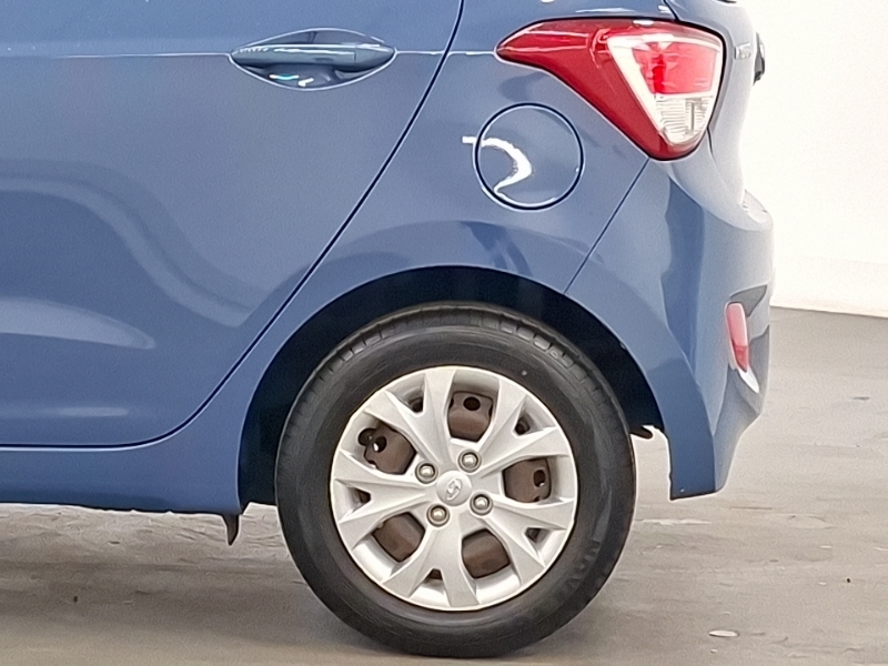 Hyundai I10 Hatchback Black #19