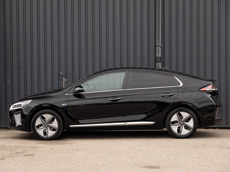 Hyundai Ioniq 1.6 Gdi Hybrid Premium Se Dct Black #4