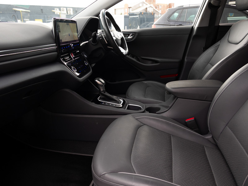 Hyundai Ioniq 1.6 Gdi Hybrid Premium Se Dct Black #5