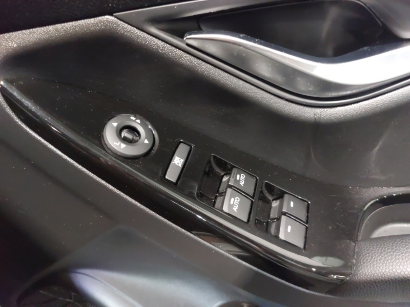Hyundai Ix20 1.6L Active White #10