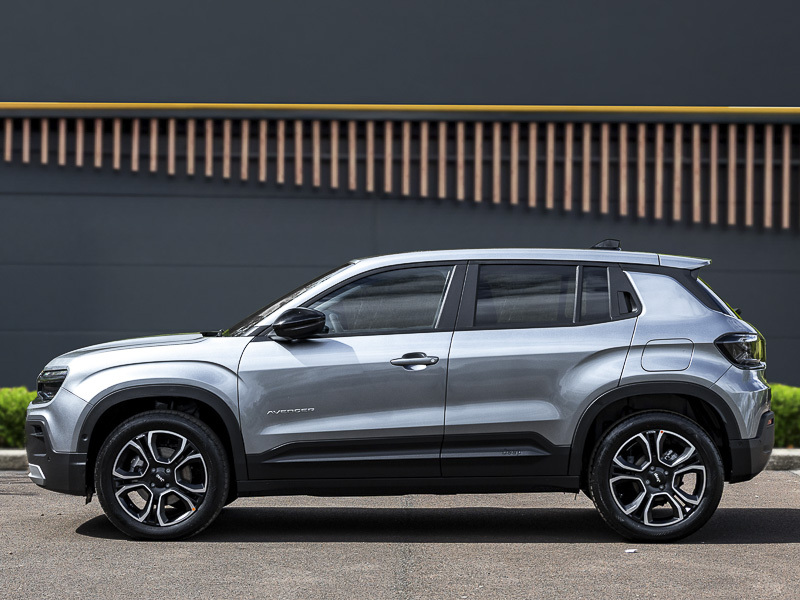 Jeep Avenger 1.2 E-hybrid Summit Dct Grey #4