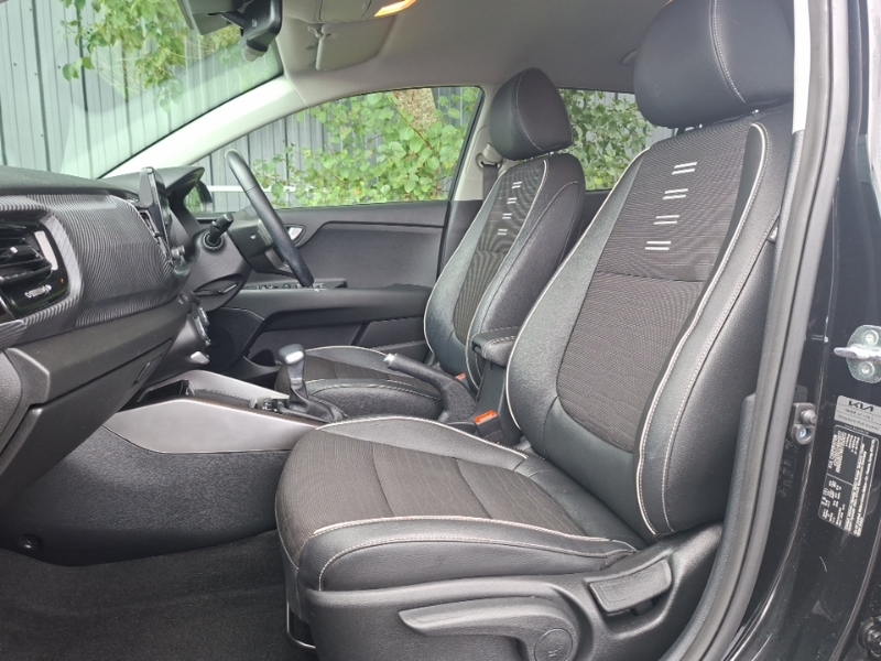 Kia Stonic 1.0T Gdi 48V Gt-line S Dct Black #5
